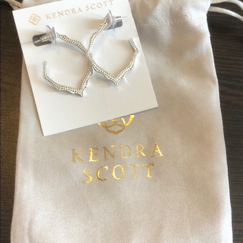 Kendra Scott Miku Hoops